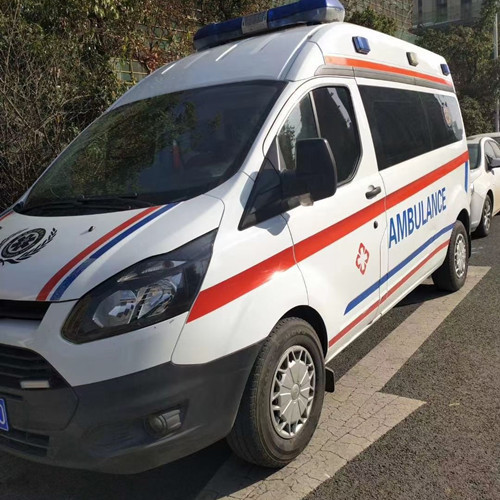 乌拉特后品质救护车出租，为您的健康出行负责