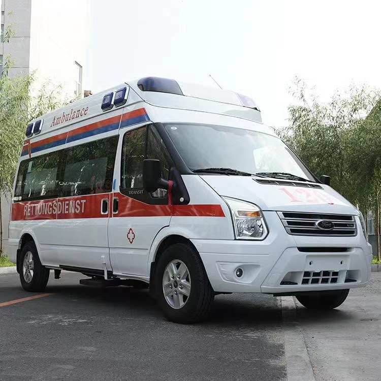 乌拉特后行动不便者长途救护车租赁：安全转运的核心注意事项​