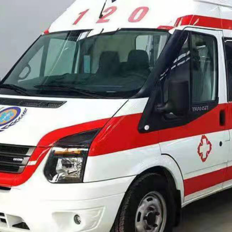 乌拉特后非急救护送病人转院租赁救护车的优缺点对比